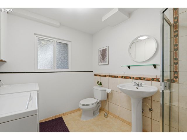 13475 Sw VILLAGE GLENN Dr, Tigard, OR 97223