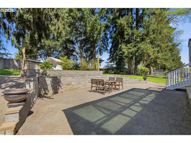 13475 Sw VILLAGE GLENN Dr, Tigard, OR 97223