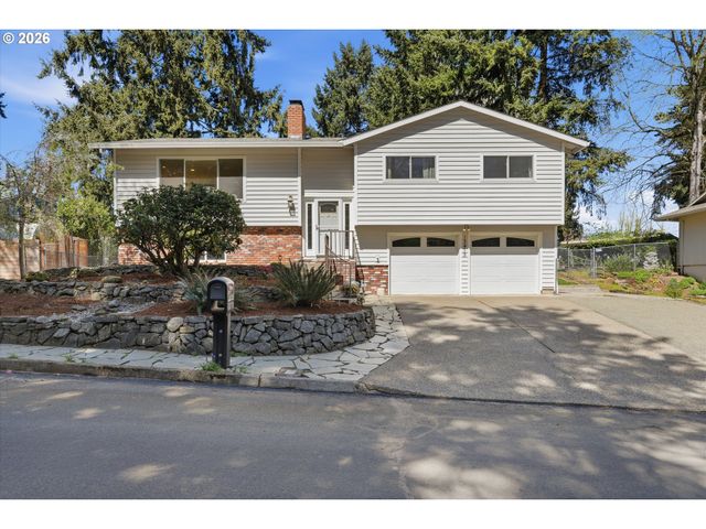 13475 Sw VILLAGE GLENN Dr, Tigard, OR 97223