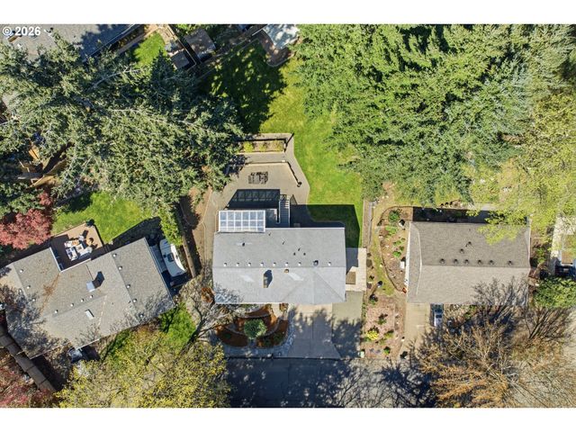 13475 Sw VILLAGE GLENN Dr, Tigard, OR 97223