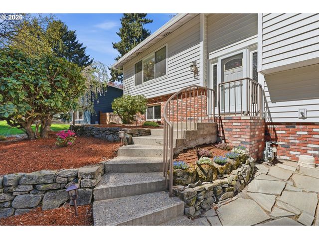 13475 Sw VILLAGE GLENN Dr, Tigard, OR 97223