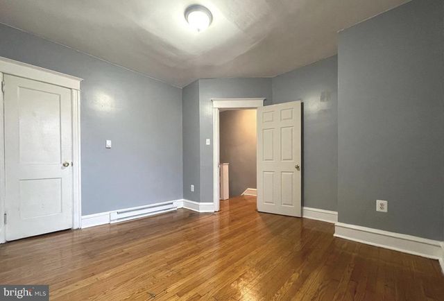 5922 ALMA ST, Philadelphia, PA 19149