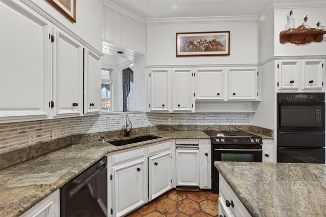 2512 N Waverly Drive, Bossier City, LA 71111