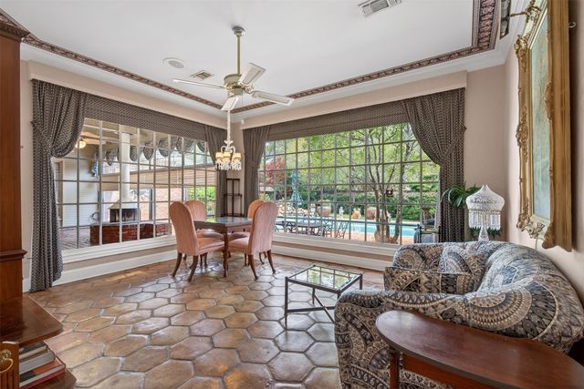 2512 N Waverly Drive, Bossier City, LA 71111