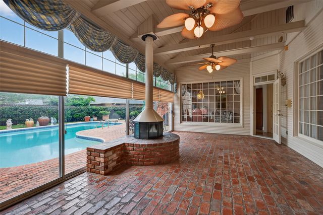 2512 N Waverly Drive, Bossier City, LA 71111