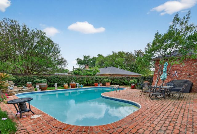 2512 N Waverly Drive, Bossier City, LA 71111