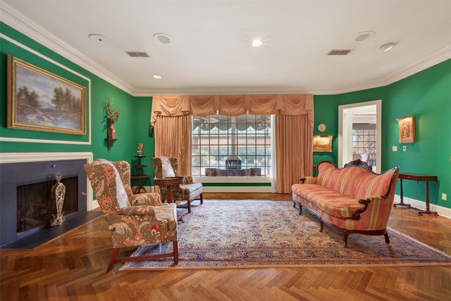 2512 N Waverly Drive, Bossier City, LA 71111