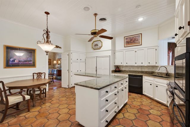 2512 N Waverly Drive, Bossier City, LA 71111