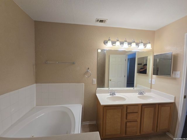 1023 AVOCET, San Antonio, TX 78245