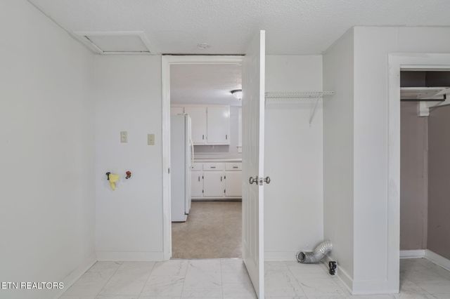 2950 Craigs Chapel Rd, Greenback, TN 37742