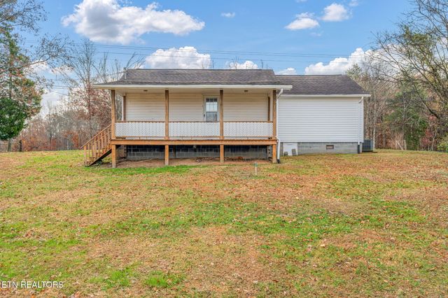 2950 Craigs Chapel Rd, Greenback, TN 37742