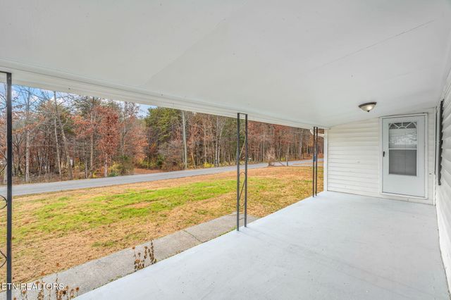 2950 Craigs Chapel Rd, Greenback, TN 37742