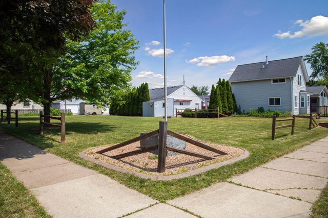 725 Watson Avenue, Saint Paul, MN 55102