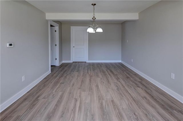 1020 S Mccoy Street, Independence, MO 64050