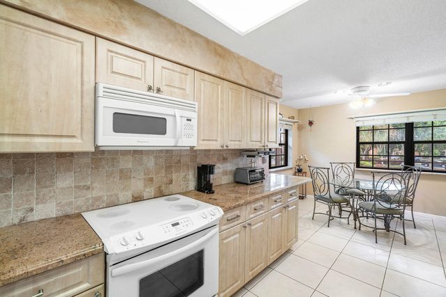 6446 Aspen Glen Circle, Boynton Beach, FL 33437