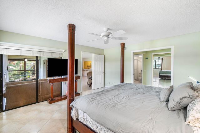 6446 Aspen Glen Circle, Boynton Beach, FL 33437