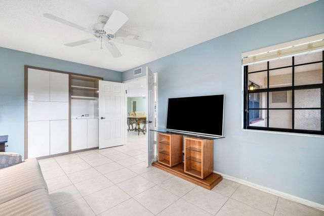 6446 Aspen Glen Circle, Boynton Beach, FL 33437