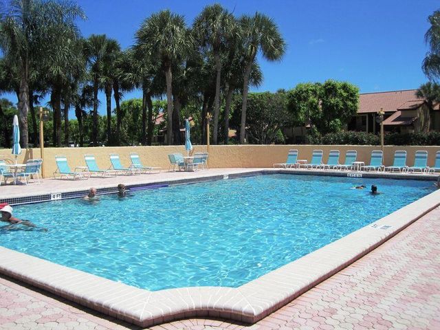 6446 Aspen Glen Circle, Boynton Beach, FL 33437