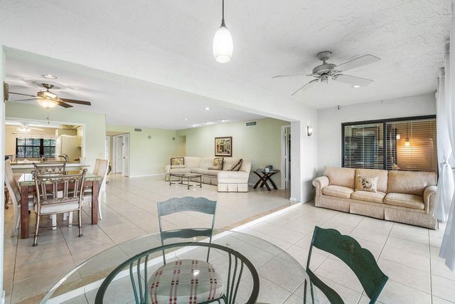 6446 Aspen Glen Circle, Boynton Beach, FL 33437