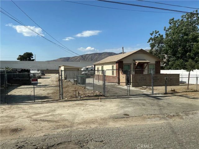 723 W 9th, San Jacinto, CA 92582