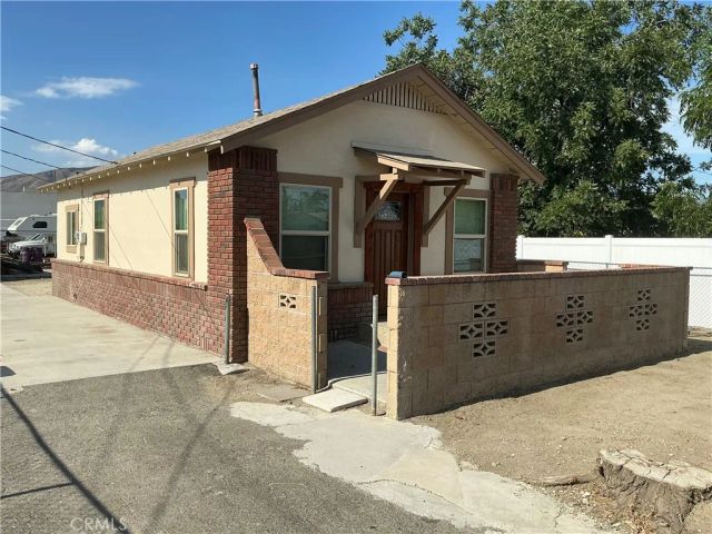 723 W 9th, San Jacinto, CA 92582