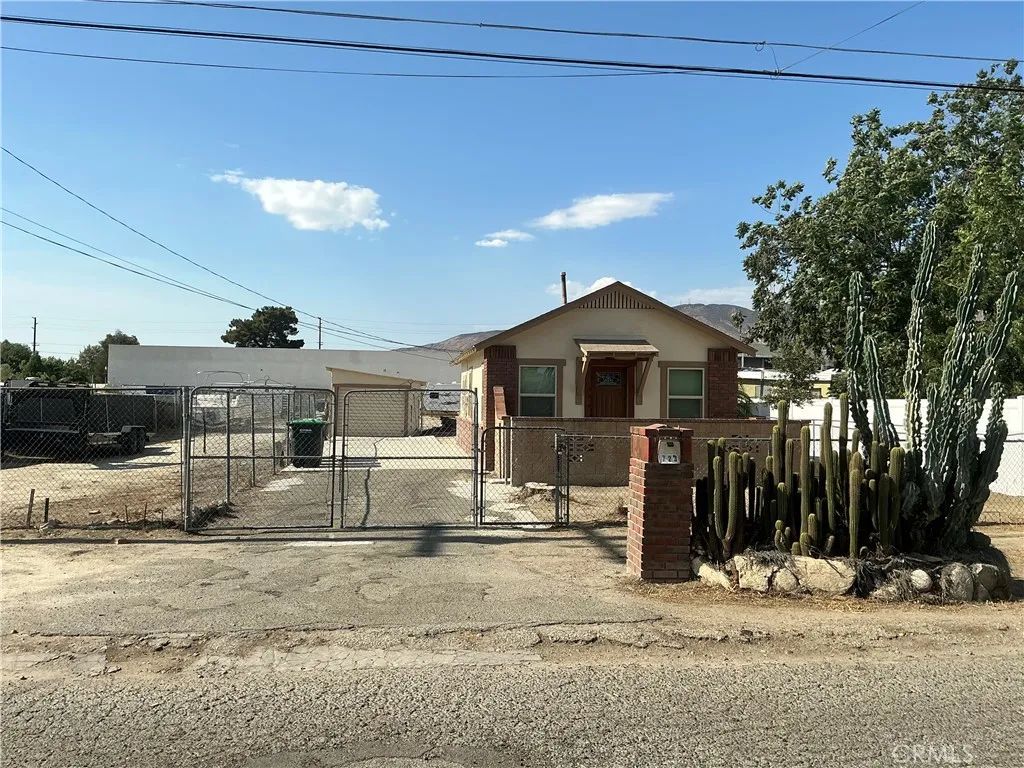 723 W 9th, San Jacinto, CA 92582