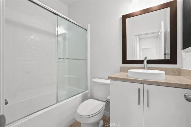 930 E Drapery Lane, Anaheim, CA 92802