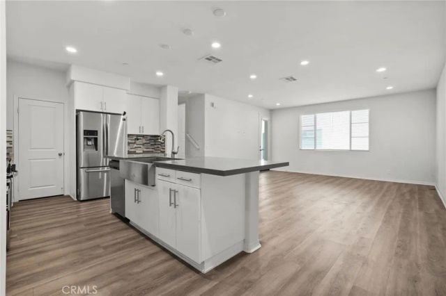 930 E Drapery Lane, Anaheim, CA 92802