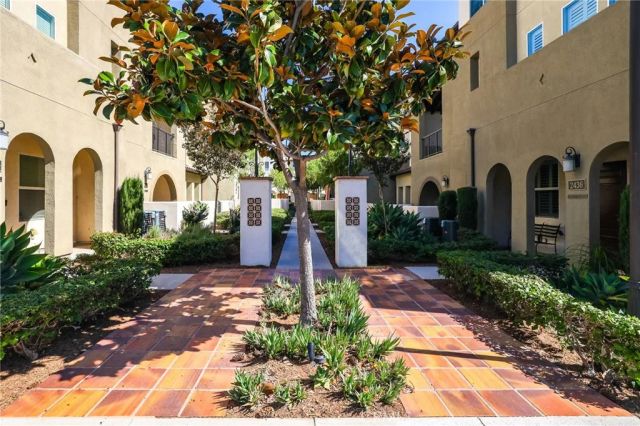 930 E Drapery Lane, Anaheim, CA 92802