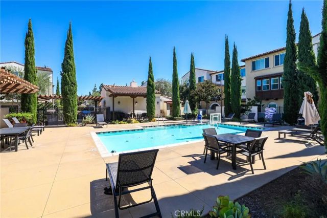 930 E Drapery Lane, Anaheim, CA 92802