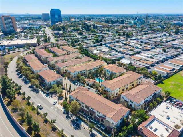 930 E Drapery Lane, Anaheim, CA 92802