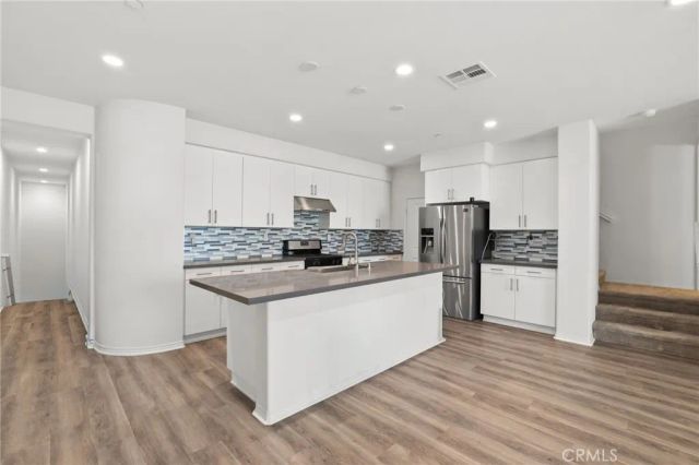 930 E Drapery Lane, Anaheim, CA 92802