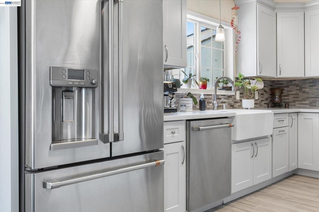 Image 22 of property listing at 381 Lexington Ave, San Leandro, CA 94577