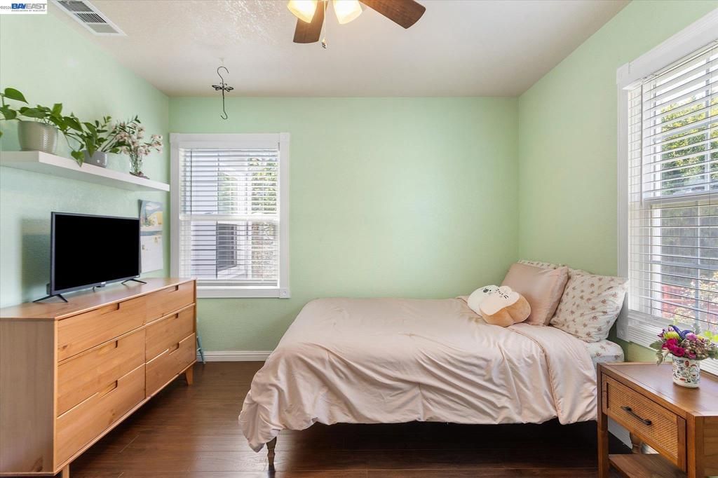 Image 31 of property listing at 381 Lexington Ave, San Leandro, CA 94577