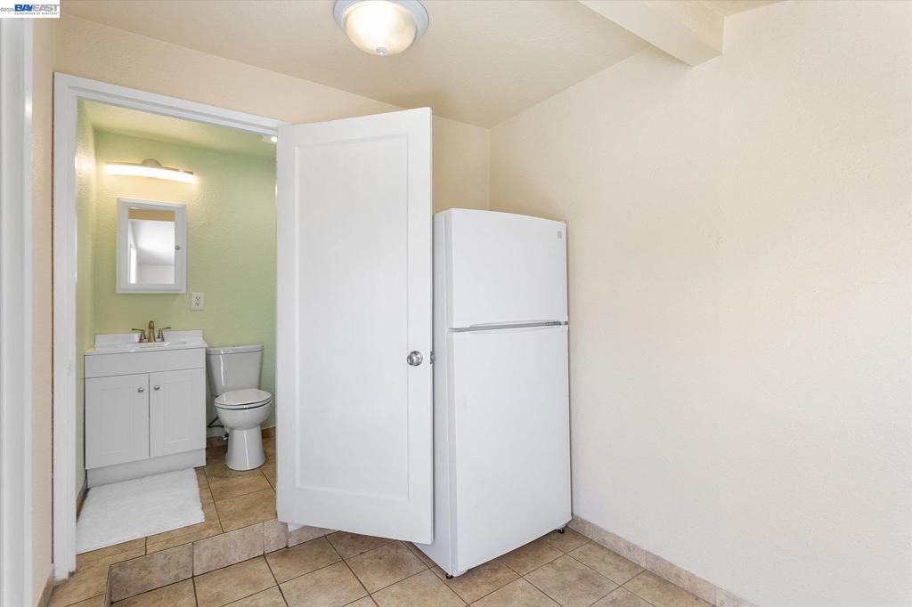 Image 59 of property listing at 381 Lexington Ave, San Leandro, CA 94577
