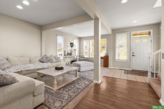 9404 S 27th Avenue, Bellevue, NE 68147