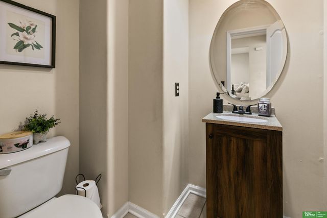 9404 S 27th Avenue, Bellevue, NE 68147