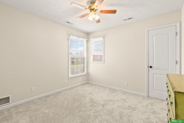 9404 S 27th Avenue, Bellevue, NE 68147