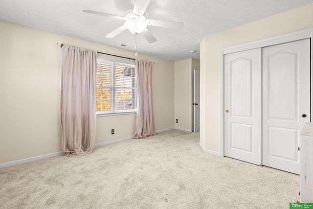 9404 S 27th Avenue, Bellevue, NE 68147