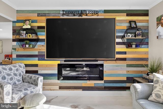 1999 HOLLANDALE DR, Bensalem, PA 19020