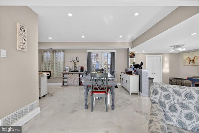 1999 HOLLANDALE DR, Bensalem, PA 19020