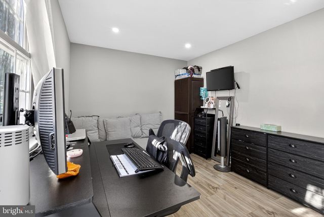 1999 HOLLANDALE DR, Bensalem, PA 19020