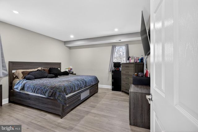 1999 HOLLANDALE DR, Bensalem, PA 19020