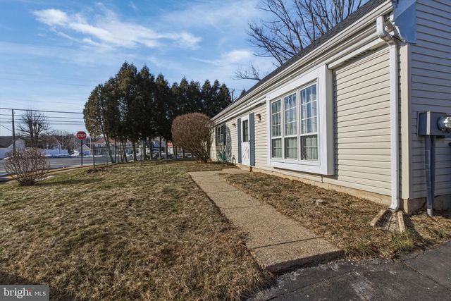 1999 HOLLANDALE DR, Bensalem, PA 19020