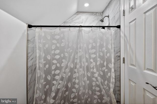 1999 HOLLANDALE DR, Bensalem, PA 19020