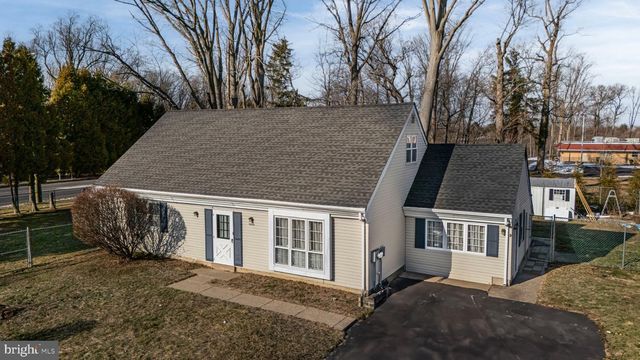 1999 HOLLANDALE DR, Bensalem, PA 19020