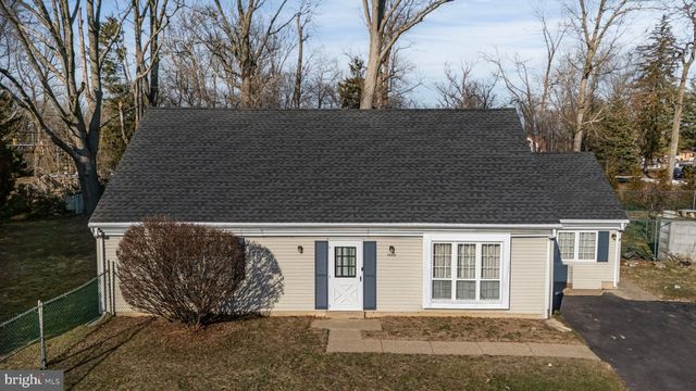 1999 HOLLANDALE DR, Bensalem, PA 19020