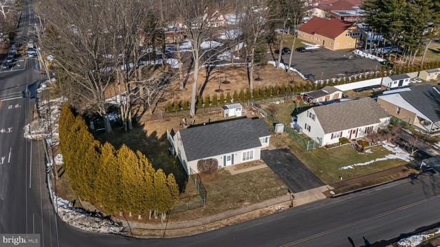 1999 HOLLANDALE DR, Bensalem, PA 19020