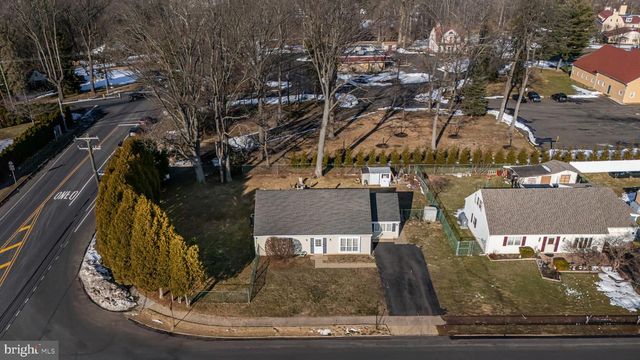 1999 HOLLANDALE DR, Bensalem, PA 19020
