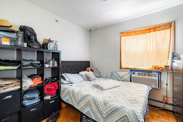 92-10 175 Street, Jamaica, NY 11433